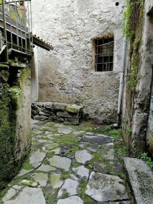 リエルナ L'Antico Borgo, Un Mix Di Storia E Romanticismoヴィラ エクステリア 写真